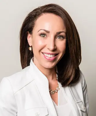 Portrait of Liz Halaufia, REALTOR®